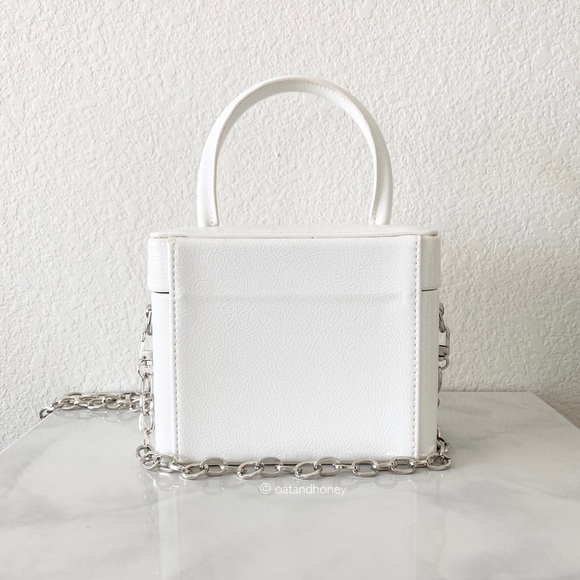 UO Urban Outfitters Estelle Crossbody Box Bag - Picture 3 of 8